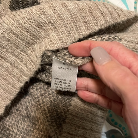 Easel Tan Leopard Print Sweater Size Large - Picture 9 of 9